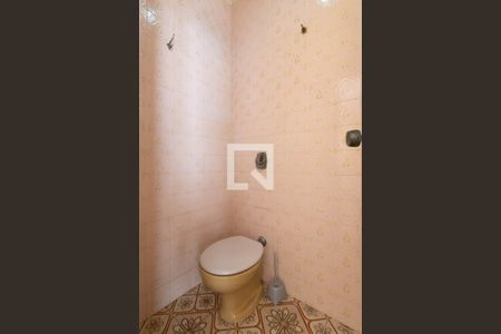 Casa à venda com 327m², 4 quartos e 11 vagasBanheiro da Área Externa