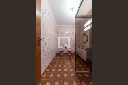 Casa à venda com 327m², 4 quartos e 11 vagasBanheiro Social