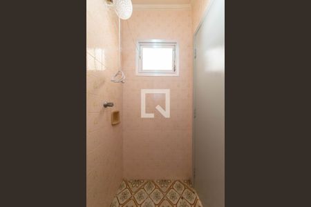 Casa à venda com 327m², 4 quartos e 11 vagasBanheiro da Área Externa