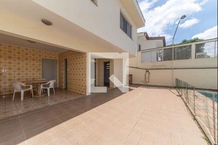 Casa à venda com 327m², 4 quartos e 11 vagasÁrea Externa