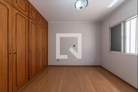 Casa à venda com 327m², 4 quartos e 11 vagasQuarto 1