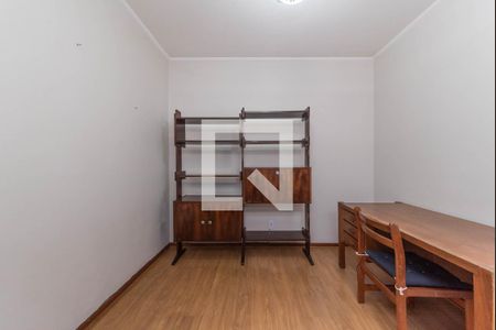 Casa à venda com 327m², 4 quartos e 11 vagasEscritório