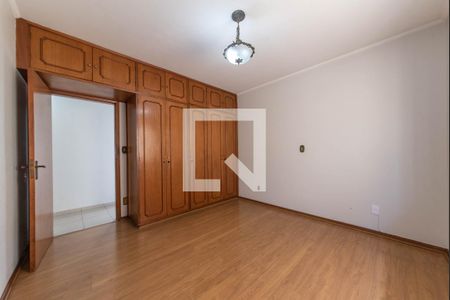 Casa à venda com 327m², 4 quartos e 11 vagasQuarto 1