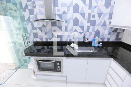 Casa à venda com 150m², 3 quartos e 2 vagasCozinha