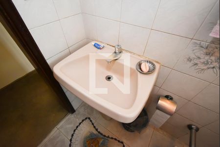 Casa à venda com 125m², 3 quartos e 2 vagasBanheiro