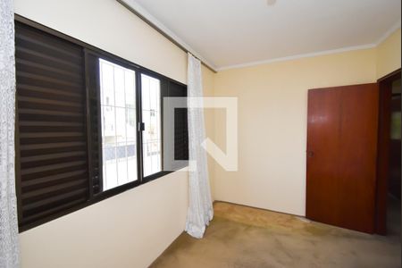 Casa à venda com 125m², 3 quartos e 2 vagasQuarto 2