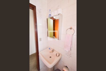 Casa à venda com 125m², 3 quartos e 2 vagasBanheiro