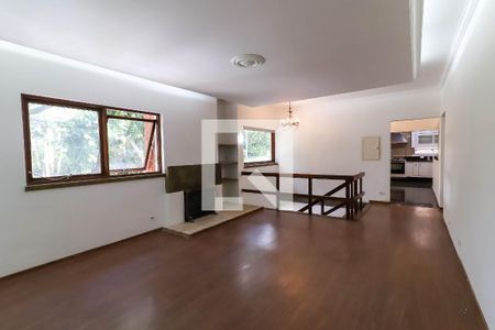 Casa à venda com 330m², 3 quartos e 8 vagas Casa à venda com 330m², 3 quartos e 8 vagasSala 2