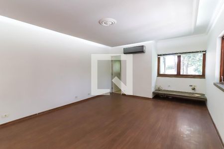 Casa à venda com 330m², 3 quartos e 8 vagas Casa à venda com 330m², 3 quartos e 8 vagasSala 2