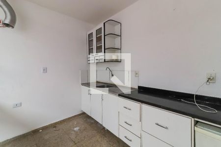 Casa à venda com 330m², 3 quartos e 8 vagas Casa à venda com 330m², 3 quartos e 8 vagasCozinha 2