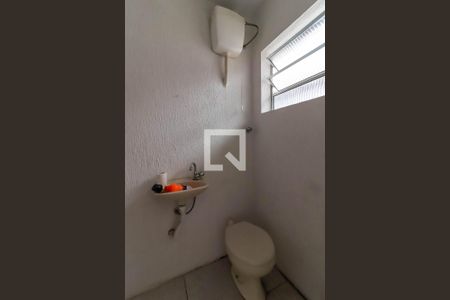 Casa à venda com 330m², 3 quartos e 8 vagas Casa à venda com 330m², 3 quartos e 8 vagasBanheiro