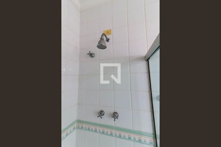 Casa à venda com 330m², 3 quartos e 8 vagas Casa à venda com 330m², 3 quartos e 8 vagasBanheiro da Suíte