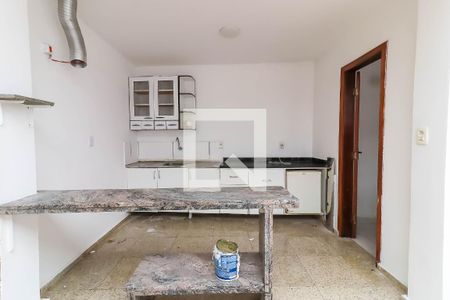 Casa à venda com 330m², 3 quartos e 8 vagas Casa à venda com 330m², 3 quartos e 8 vagasCozinha 2