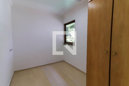 Casa à venda com 330m², 3 quartos e 8 vagas Casa à venda com 330m², 3 quartos e 8 vagasEscritório