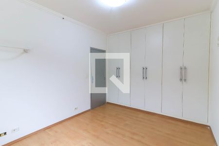 Casa à venda com 330m², 3 quartos e 8 vagas Casa à venda com 330m², 3 quartos e 8 vagasQuarto 1