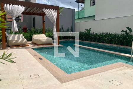 Studio à venda com 27m², 1 quarto e 1 vaga Studio à venda com 27m², 1 quarto e 1 vagaÁrea comum - Piscina