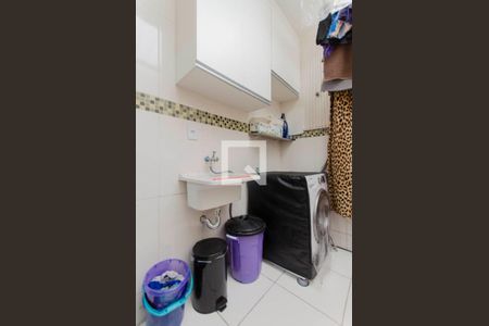 Casa de condomínio à venda com 120m², 3 quartos e 2 vagasÁrea de Serviço