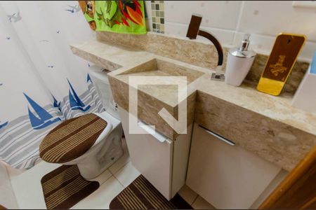 Casa de condomínio à venda com 120m², 3 quartos e 2 vagasBanheiro