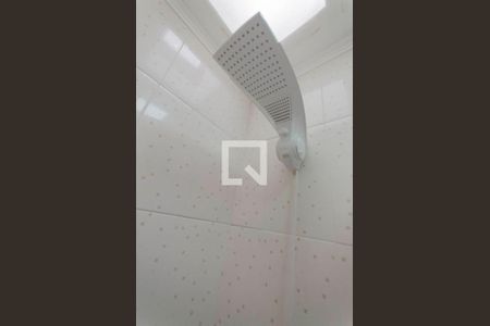 Casa de condomínio à venda com 120m², 3 quartos e 2 vagasBanheiro