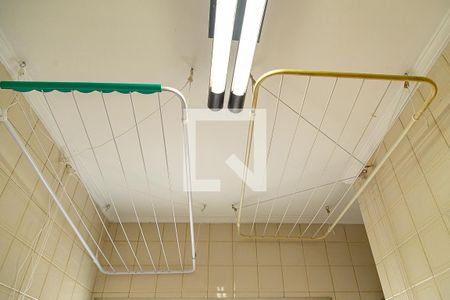 Apartamento à venda com 160m², 4 quartos e 2 vagas Apartamento à venda com 160m², 4 quartos e 2 vagasÁrea de Serviço - Varal