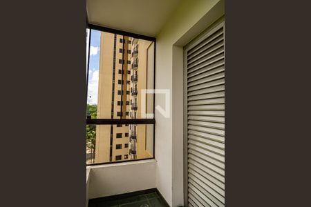 Apartamento à venda com 160m², 4 quartos e 2 vagas Apartamento à venda com 160m², 4 quartos e 2 vagasVaranda da Suíte