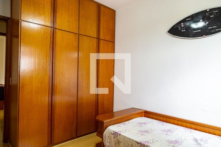 Apartamento à venda com 160m², 4 quartos e 2 vagas Apartamento à venda com 160m², 4 quartos e 2 vagasQuarto 2