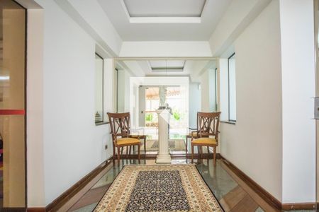 Apartamento à venda com 160m², 4 quartos e 2 vagas Apartamento à venda com 160m², 4 quartos e 2 vagasHall Social