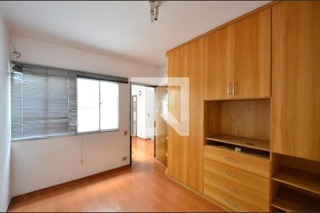 Quarto de casa à venda com 3 quartos, 240m² em Chácara Inglesa, São Paulo