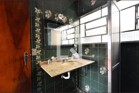 Casa à venda com 240m², 3 quartos e 3 vagasBanheiro da Suíte 2