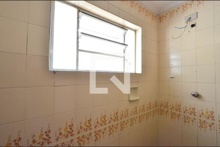 Casa à venda com 240m², 3 quartos e 3 vagasBanheiro Social
