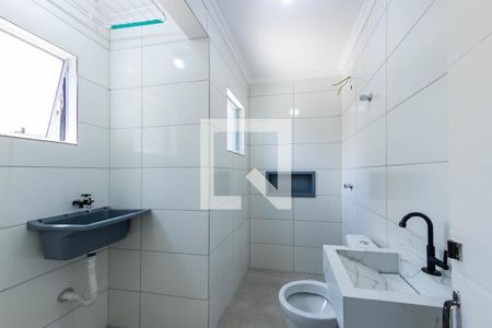 Banheiro de casa para alugar com 1 quarto, 25m² em Parque Santa Madalena, São Paulo