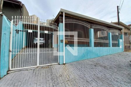 Casa à venda com 200m², 4 quartos e 3 vagas Casa à venda com 200m², 4 quartos e 3 vagasFachada do Prédio