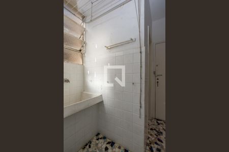 Apartamento à venda com 83m², 3 quartos e 1 vagaÁrea de Serviço