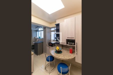 Apartamento à venda com 100m², 2 quartos e sem vagaCozinha