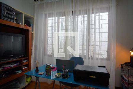 Quarto 2 de casa à venda com 3 quartos, 170m² em São Sebastião, Porto Alegre