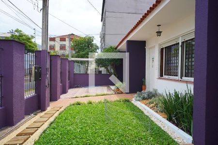 Casa à venda com 170m², 3 quartos e 5 vagasPátio