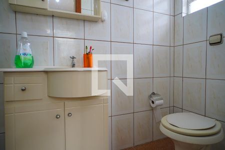Casa à venda com 170m², 3 quartos e 5 vagasBanheiro de Serviço