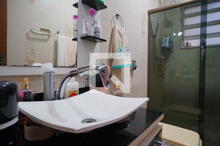 Casa à venda com 170m², 3 quartos e 5 vagasBanheiro Corredor