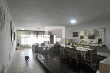 Casa à venda com 400m², 3 quartos e 3 vagasSala