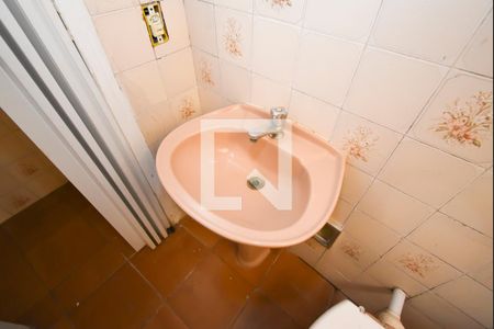 Casa à venda com 100m², 1 quarto e sem vagaBanheiro