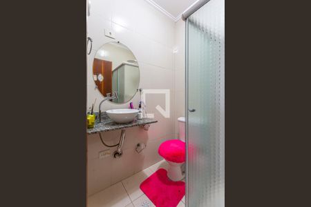 Casa à venda com 95m², 2 quartos e 2 vagasBanheiro da Suite 1