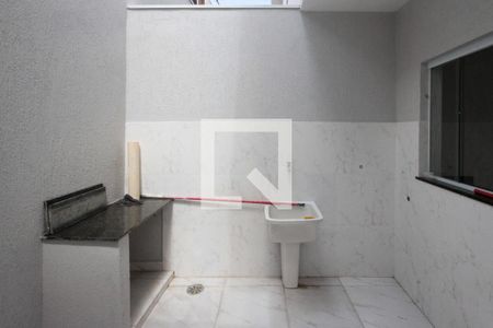 Casa à venda com 90m², 3 quartos e 2 vagasQuintal