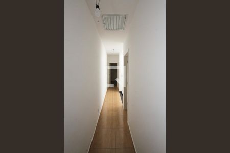 Corredor de casa à venda com 3 quartos, 90m² em Vila Tolstoi, São Paulo