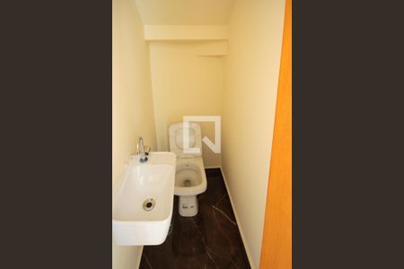 Lavabo de casa à venda com 3 quartos, 90m² em Vila Tolstoi, São Paulo