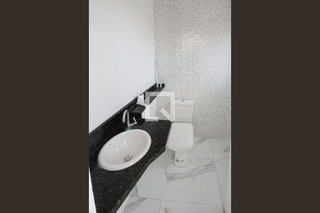 Casa à venda com 90m², 3 quartos e 2 vagasBanheiro da suite