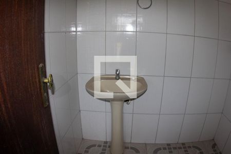 Casa para alugar com 420m², 2 quartos e 8 vagasBanheiro Piscina