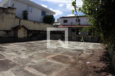 Casa para alugar com 420m², 2 quartos e 8 vagasEstacionamento