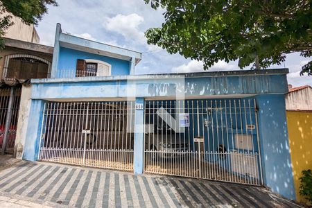 Casa à venda com 151m², 3 quartos e 2 vagasFachada