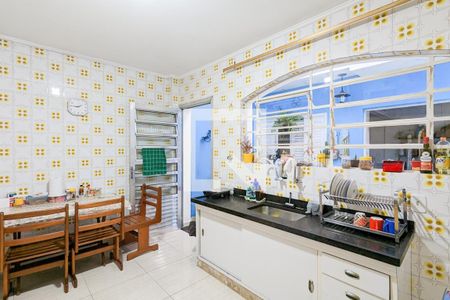 Casa à venda com 151m², 3 quartos e 2 vagasCozinha