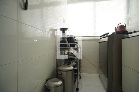 Cozinha de apartamento para alugar com 1 quarto, 61m² em Passo da Areia, Porto Alegre
